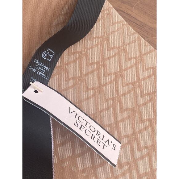 Victoria’s Secret 34C Tan Convertible Push Up Bra - Picture 12 of 13